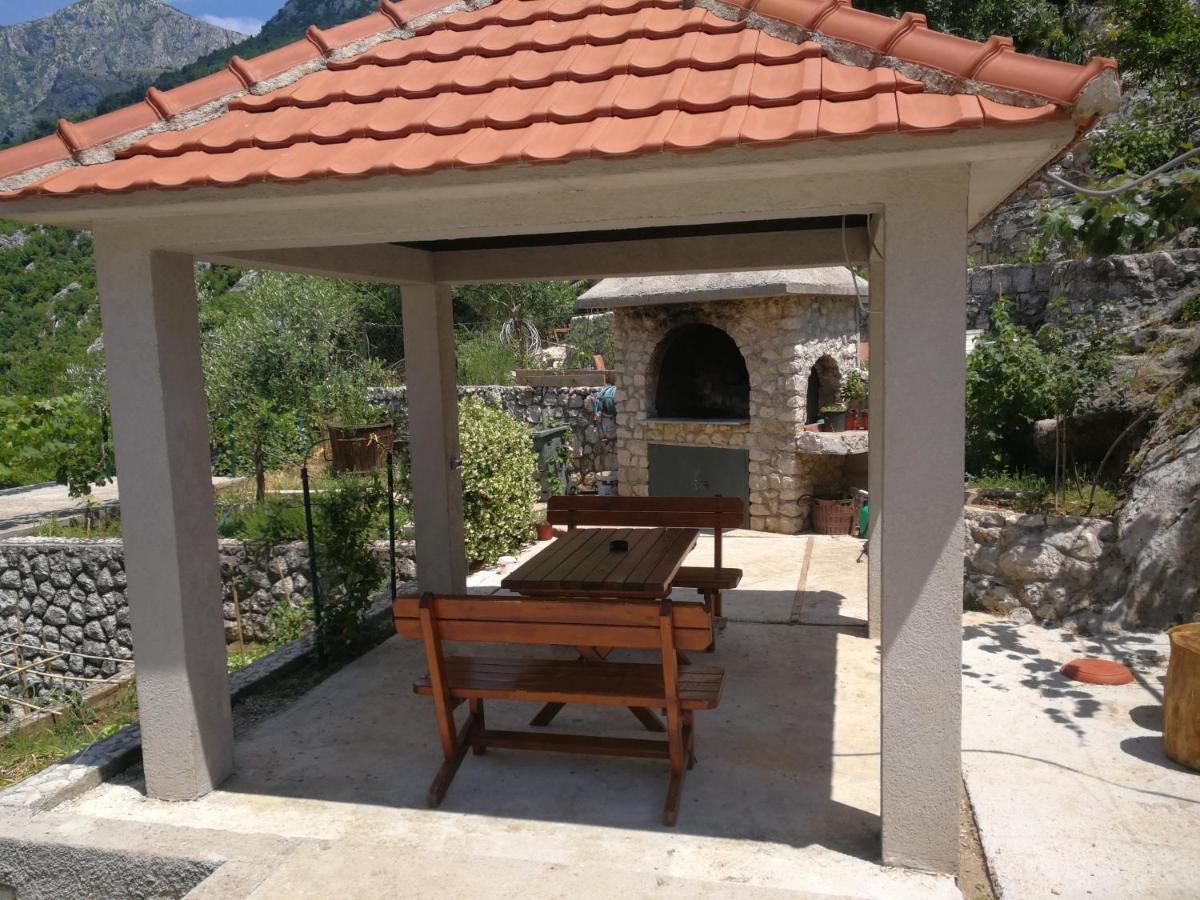 Tim Lägenhet Kotor Exteriör bild